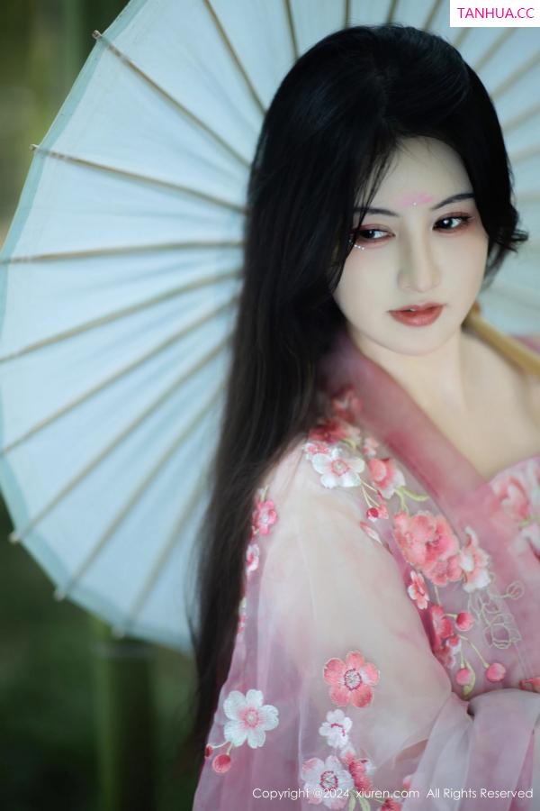 陈诗诗 诗诗 [XiuRen]高清写真图 2024.09.02 No.9100 诗诗kiki 美臀性感第4张图片